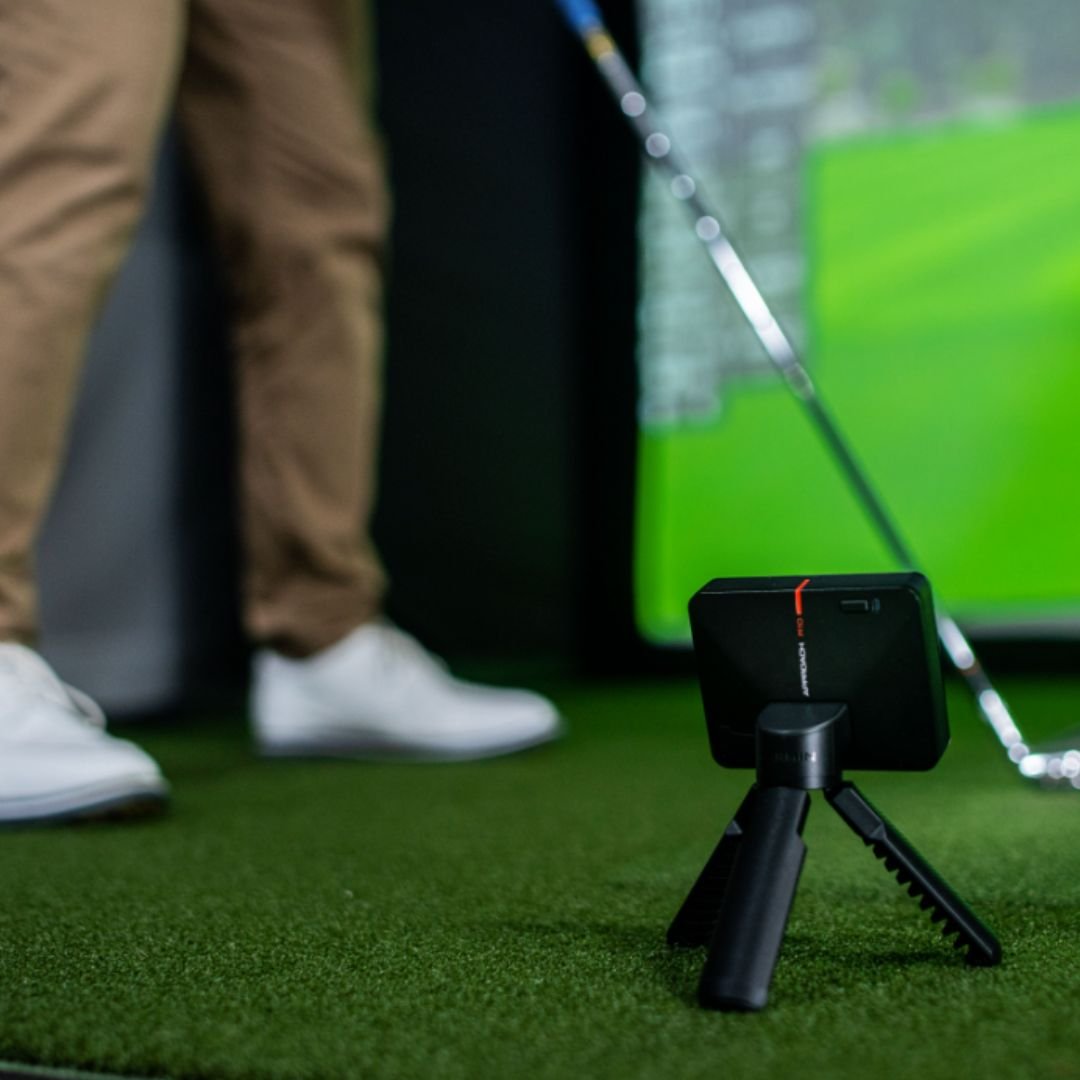 Garmin Approach R10 SIG12 Golf Simulator Package - Image 3