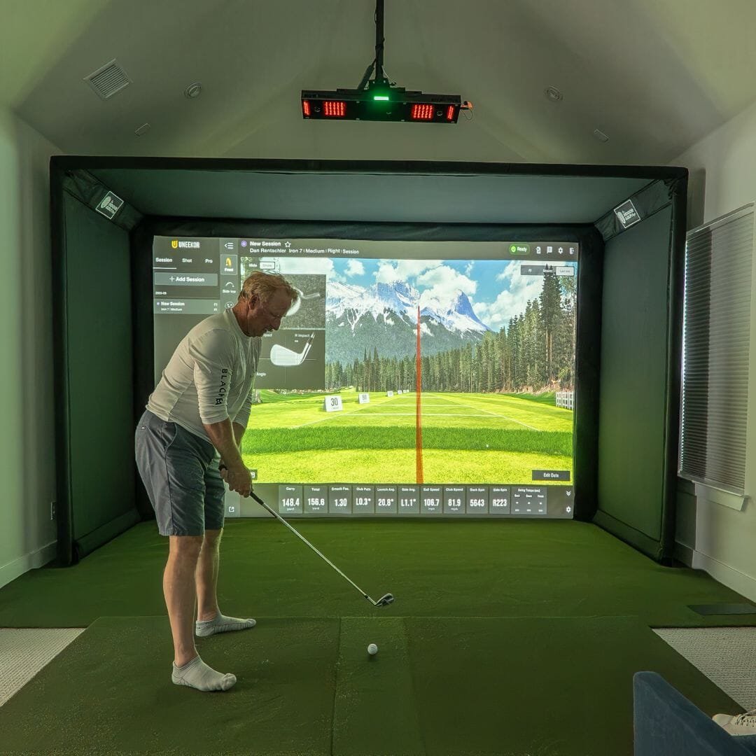Uneekor EYE XO2 Commercial Golf Simulator Package - Image 5