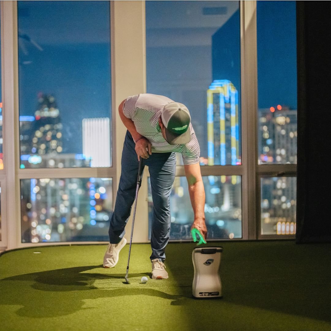 Foresight Sports GCQuad SIG12 Golf Simulator - Image 9